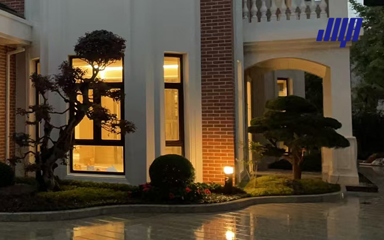 utdoor Lighting: Lamp Post Outlet Installation 45 Finished outdoor lamp post unit with built‑in weatherproof GFCI power outlet, dual‑purpose for landscape lighting and exterior electrical access