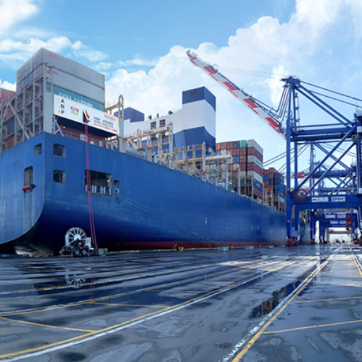 Challenges and Solutions in Attracting Larger Vessels